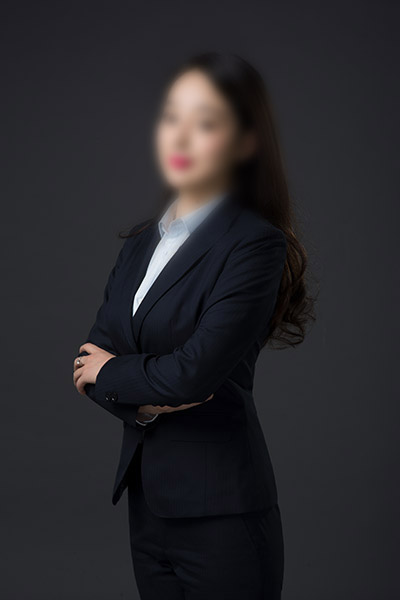 李某某